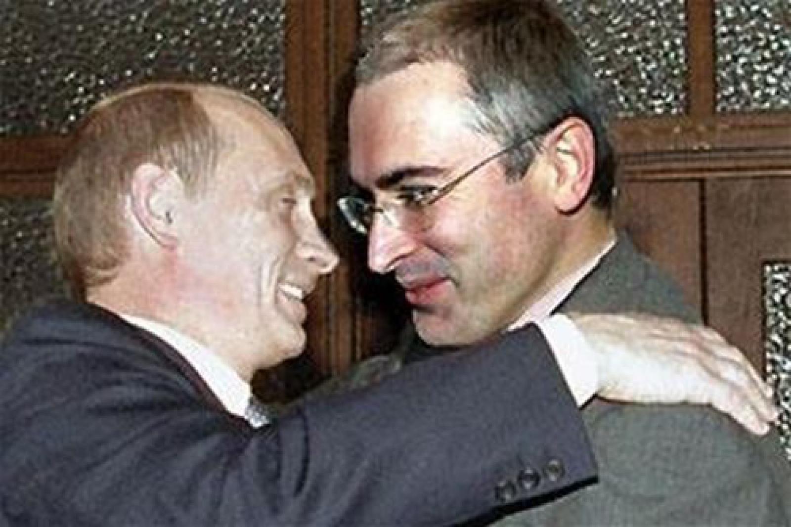 Михаил Ходорковский прокомментировал отказ Путина назвать число своих внуков в интервью ТАСС «из соображений безопасности»