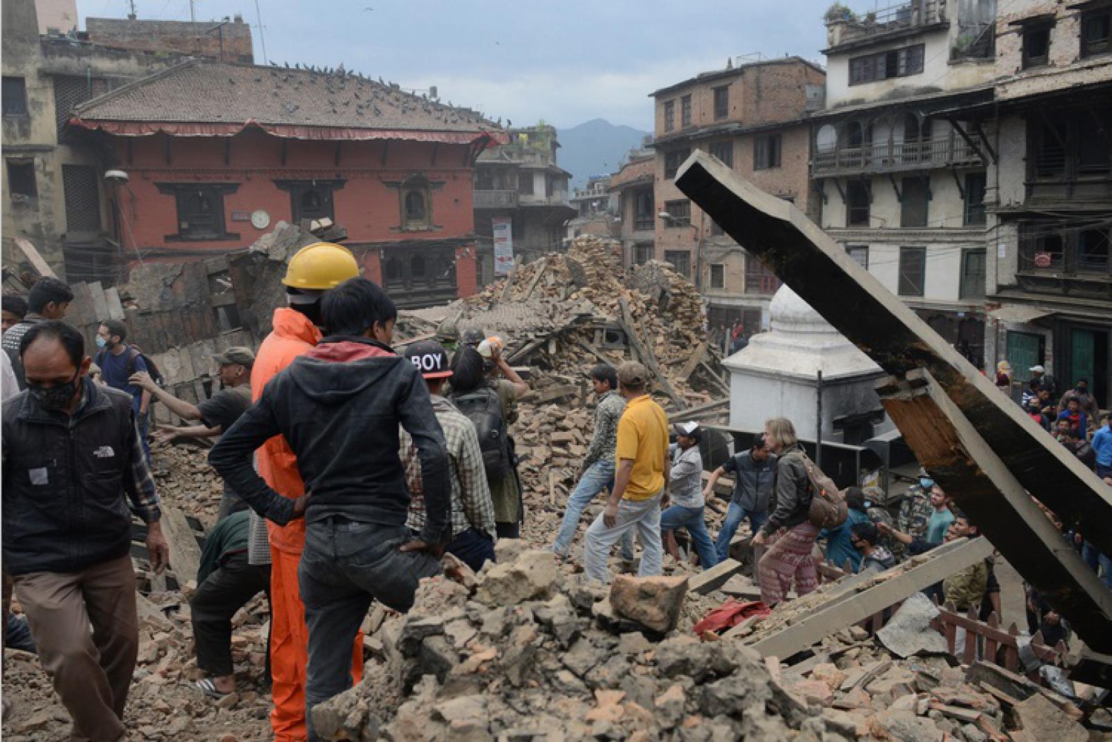 Землетрясения за последний час. Катманду землетрясение 2015. Землетрясение в Непале 25.04.2015. 25 Апреля 2015 года в Непале землетрясение. Катманду землетрясение.