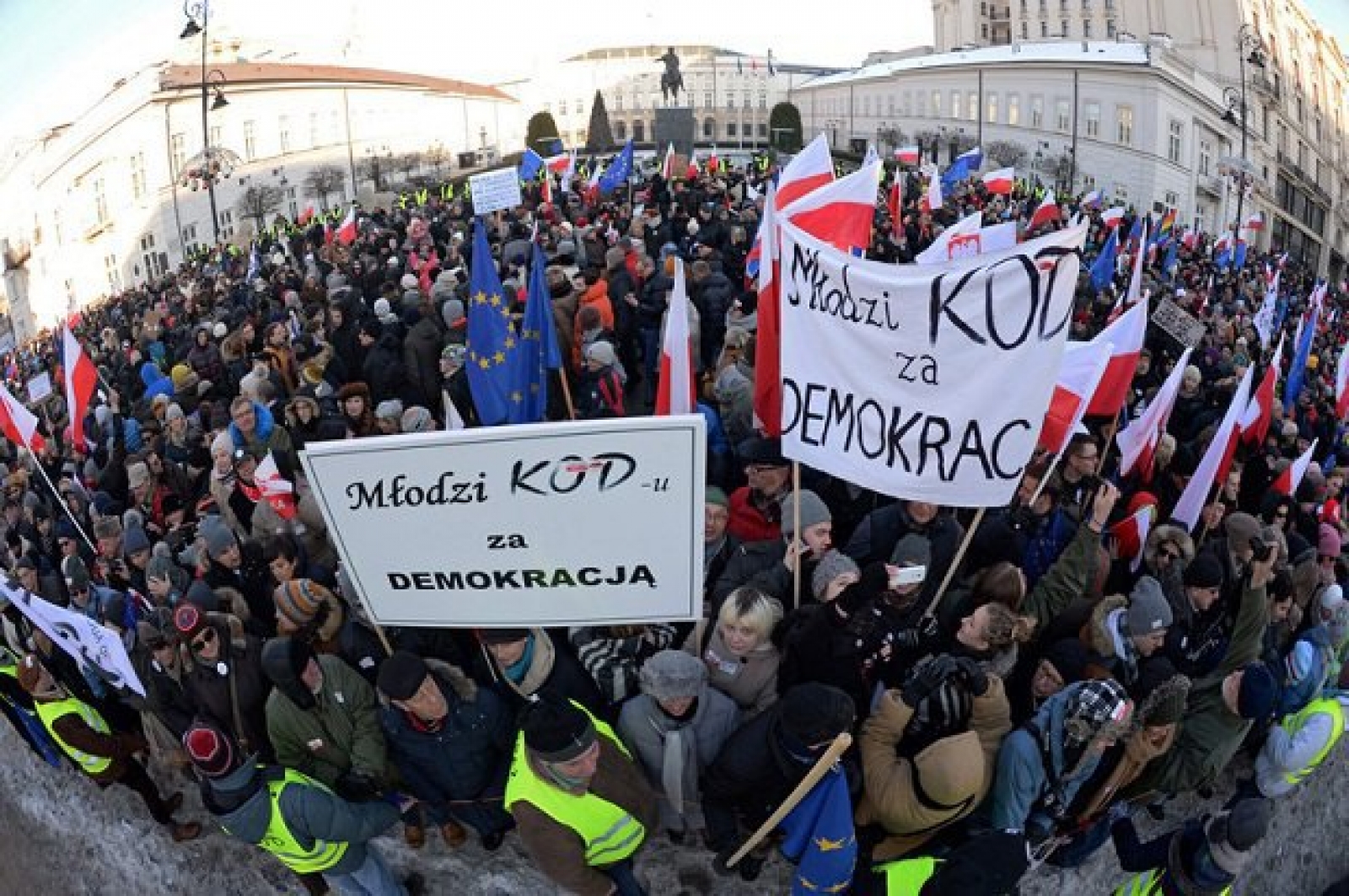 Против правительства. Бизнес протест за рубежом.