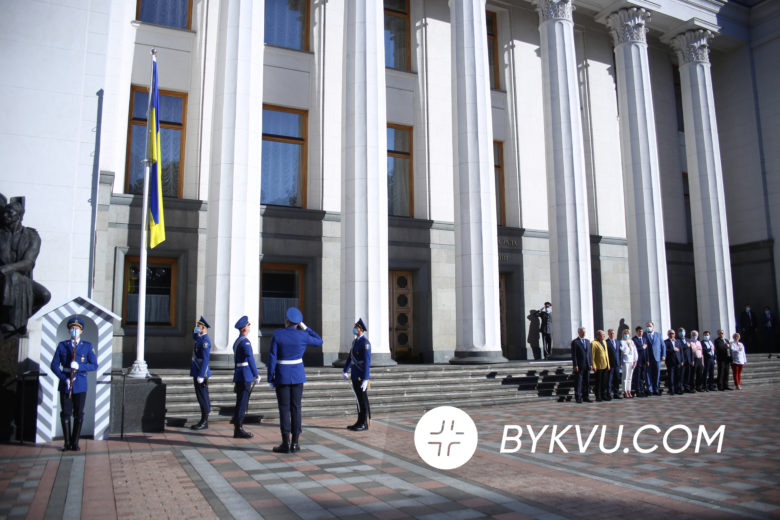 Церемония поднятия Флага Украины 16 июля