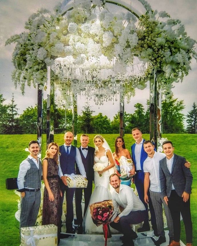 Футболіст Олександр Зінченко одружився на відомій телеведучій. Фото
