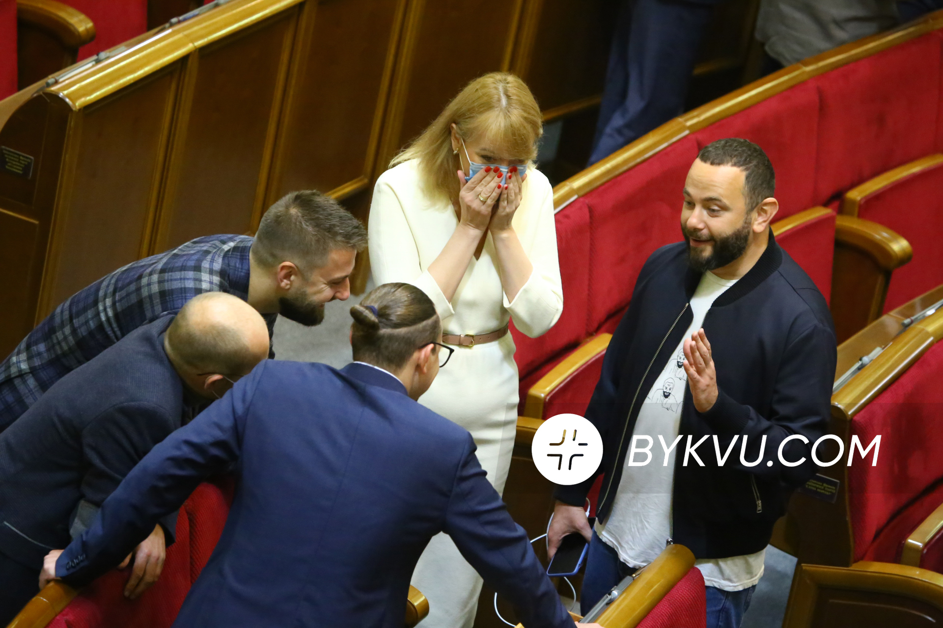 Палиця-прем’єр, або Всі проти Зеленського: чи справді перекупили депутатів більшості