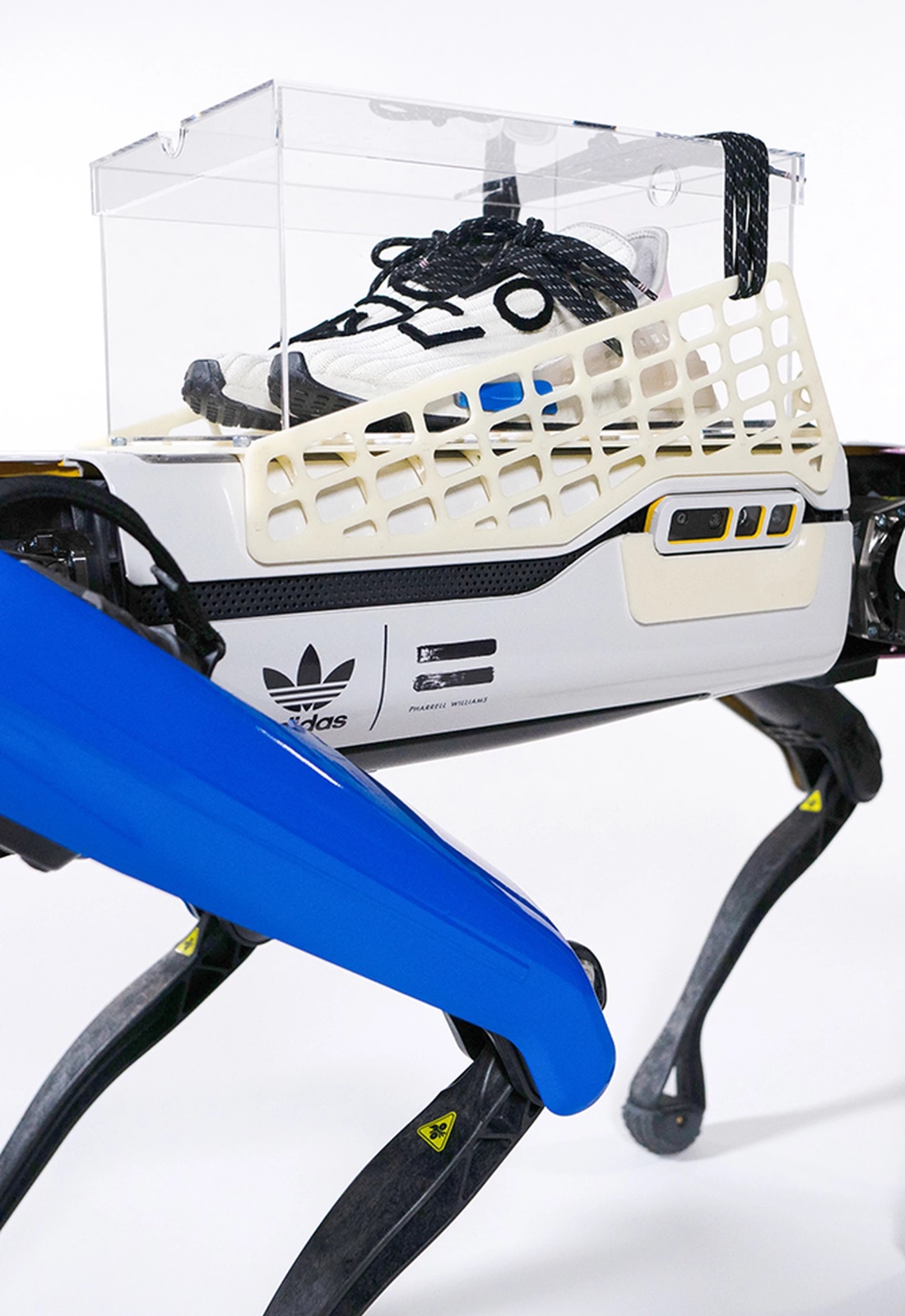 Робот Boston Dynamics представил новые кроссовки Adidas