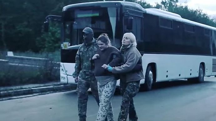 Звільнена з російського полону Мар’яна Мамонова стала мамою