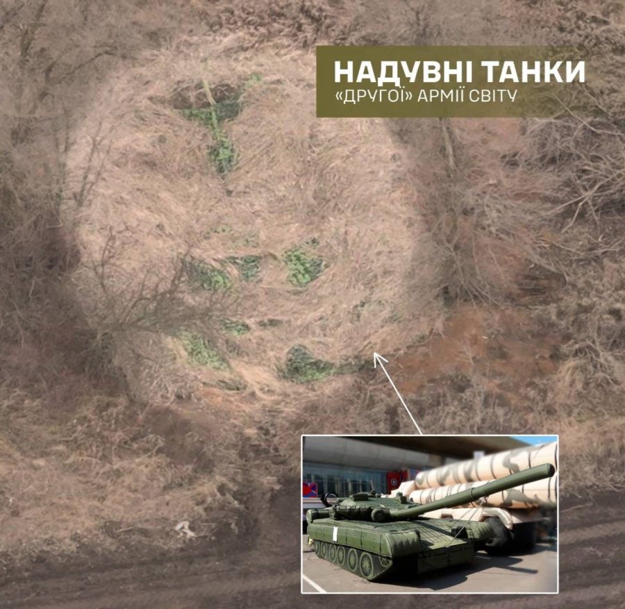 Російські танки «здулись» на Запорізькому напрямку – у Генштабі показали гумові муляжі ворога