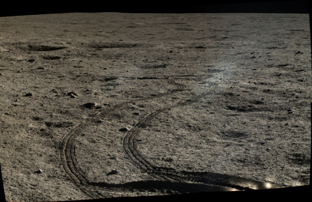 yutu rover tracks