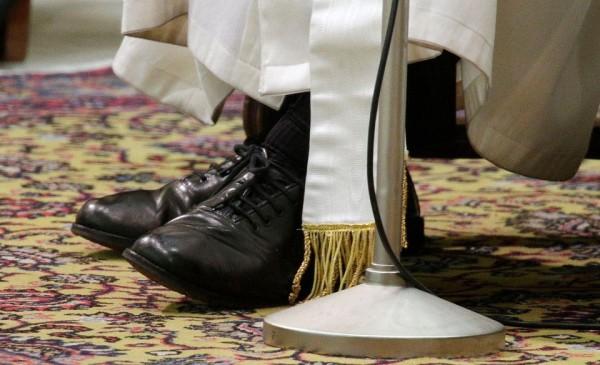 Popes black shoes