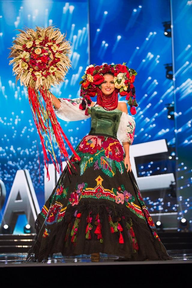 Alena Spody nyuk na Miss Vselennaya 2016 foto