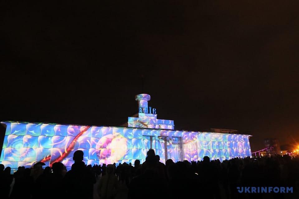   В Киеве стартовал фестиваль света Kyiv Lights Festival_11