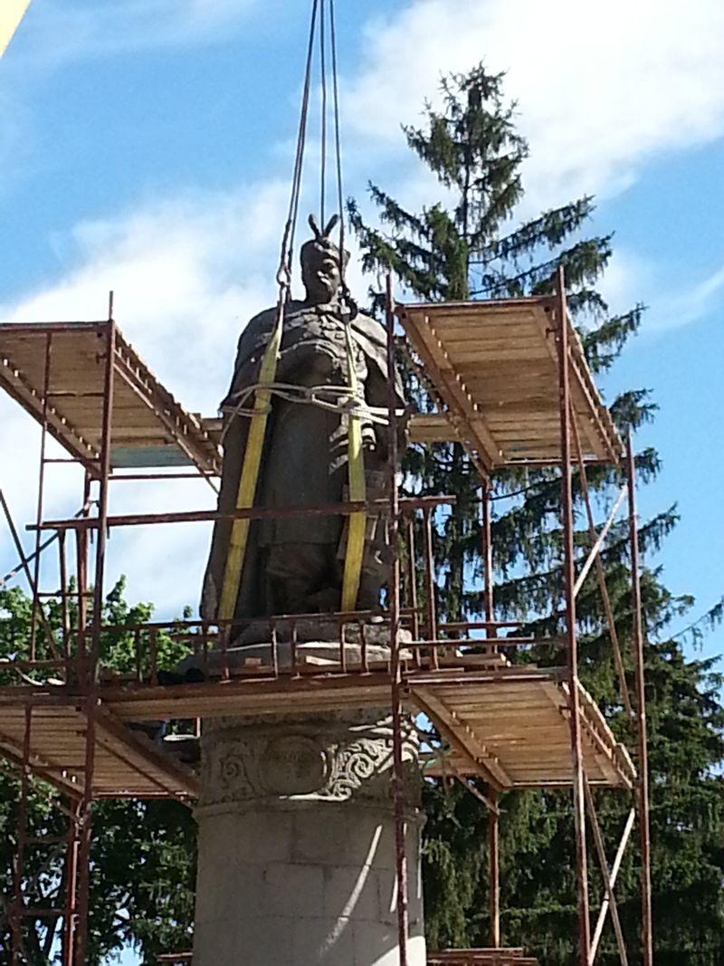 Памятник Богдану Хмельницкому_13