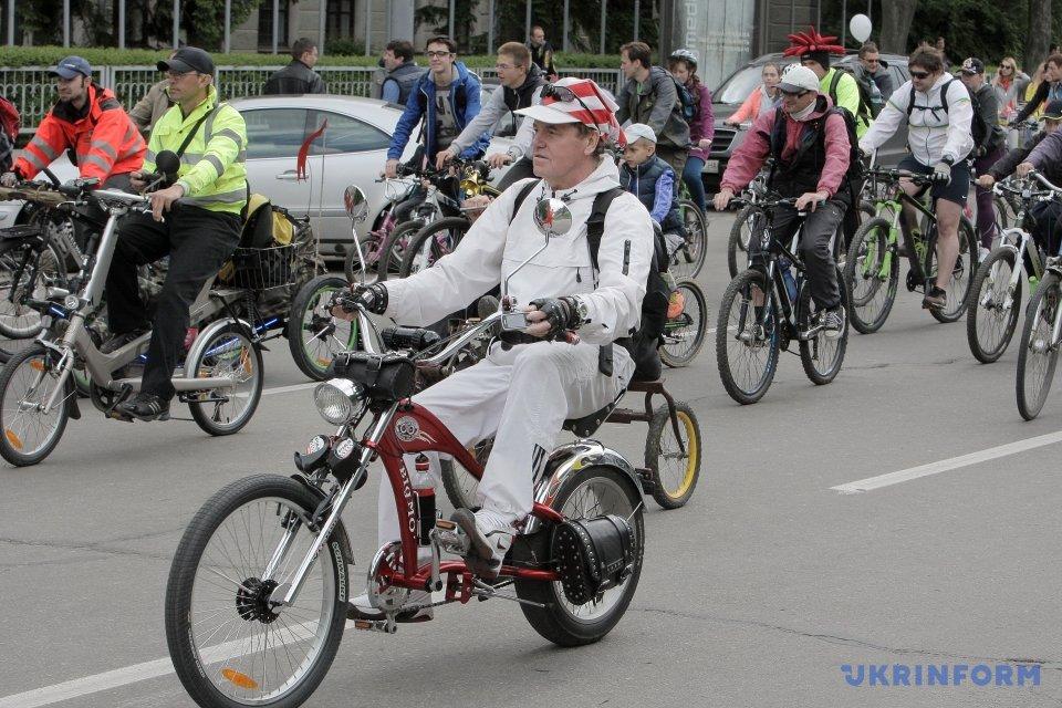  5 тыс. велосипедистов проехались Харьковом_7