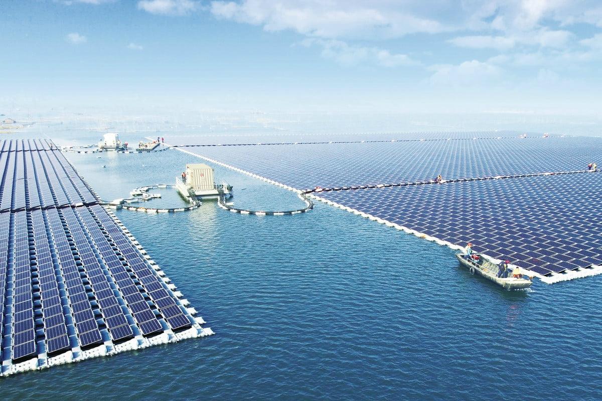 В Китае подключили к электросети крупнейшую плавучую солнечную электростанцию