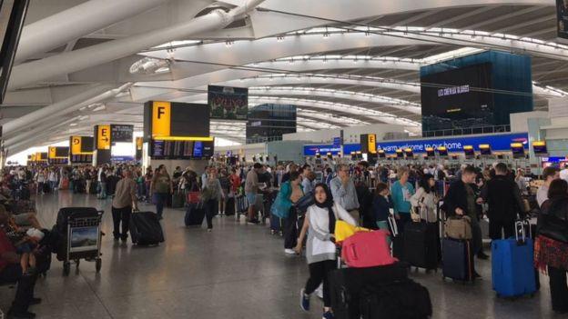   В British Airways  заявили об отмене ряда рейсов из-за компьютерного сбоя_5