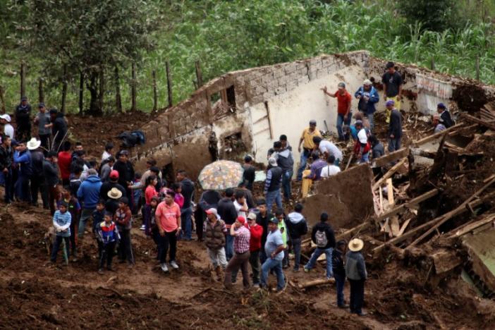 В западной Гватемале сошел оползень