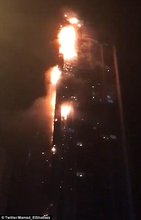 Пожар в жилом комплексе Marina Torch