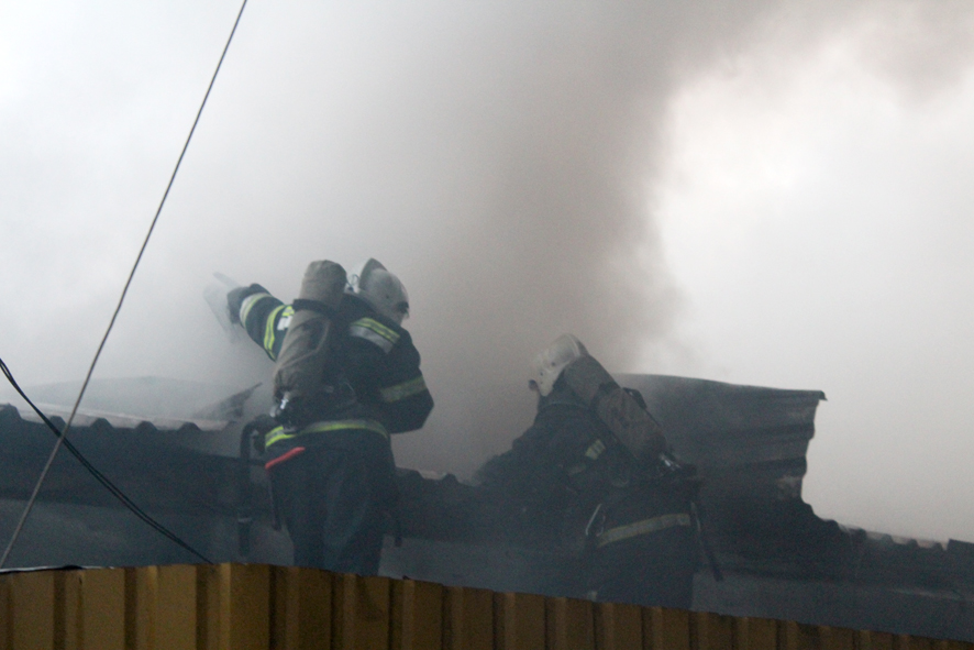 Пожар на территории центрального рынка в Полтаве