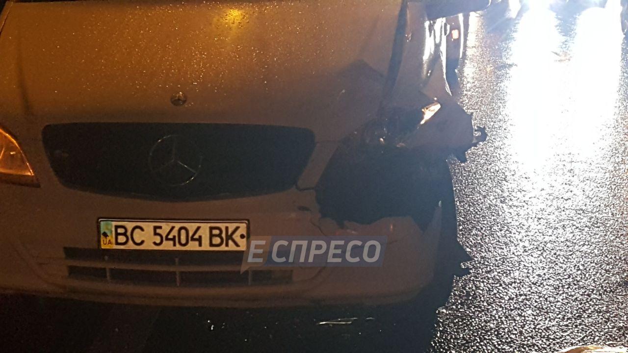 В Киеве произошла авария с участием пяти легковых автомобилей