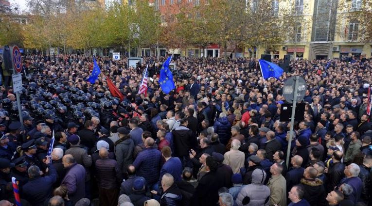 Протест в Албании