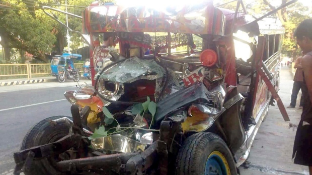 philippines deadly collision