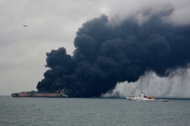 Пожар на танкере