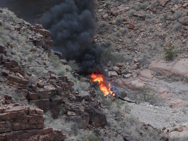 KNXV Grand Canyon helicopter crash 1 1518331211194.png 77474099 ver1.0 640 480