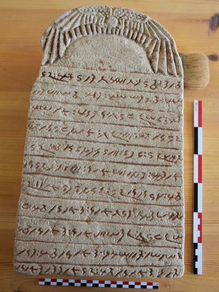 Таблички на древнем языке кушитов.