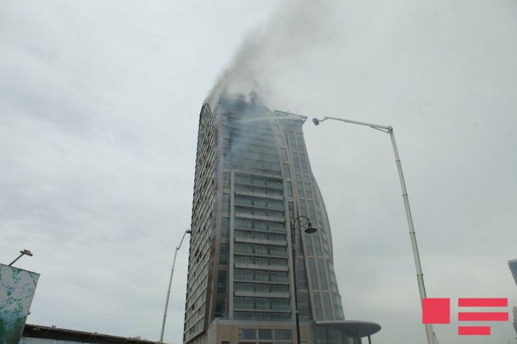 Пожар в высотном здании в Баку.