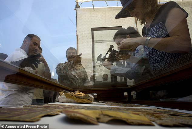В Египте обнаружены артефакты_10