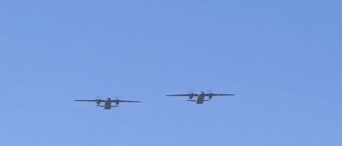 військова авіація на параді