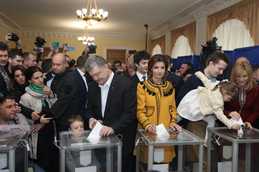 порошенко проголосовал